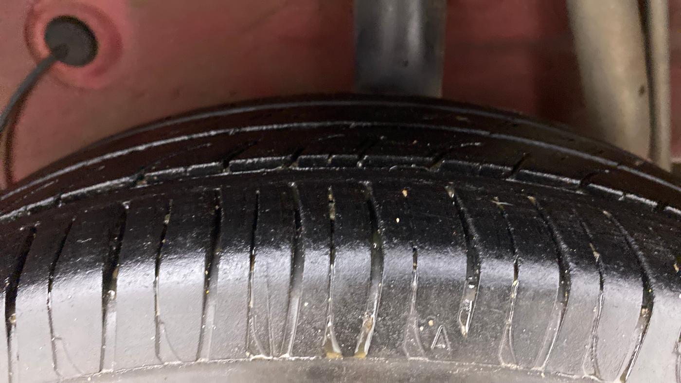 2018 Maruti Celerio ZXI AMT (O), Petrol, Automatic, 67,553 km, Left Rear Tyre Tread