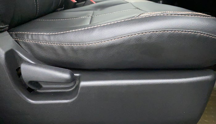 2016 Maruti Wagon R 1.0 VXI AMT, Petrol, Automatic, 59,424 km, Driver Side Adjustment Panel