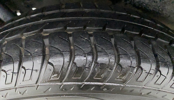 2016 Maruti Wagon R 1.0 VXI AMT, Petrol, Automatic, 59,424 km, Right Front Tyre Tread