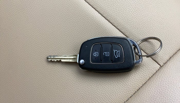 2019 Hyundai Elite i20 MAGNA PLUS 1.2, Petrol, Manual, 22,553 km, Key Close Up