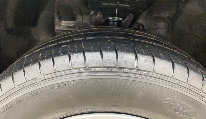 2019 Hyundai Elite i20 MAGNA PLUS 1.2, Petrol, Manual, 22,553 km, Left Front Tyre Tread