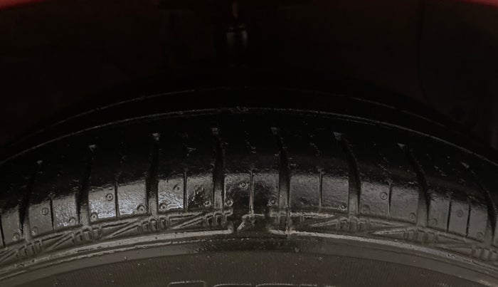 2015 Hyundai Xcent S 1.2, Petrol, Manual, 59,922 km, Right Front Tyre Tread
