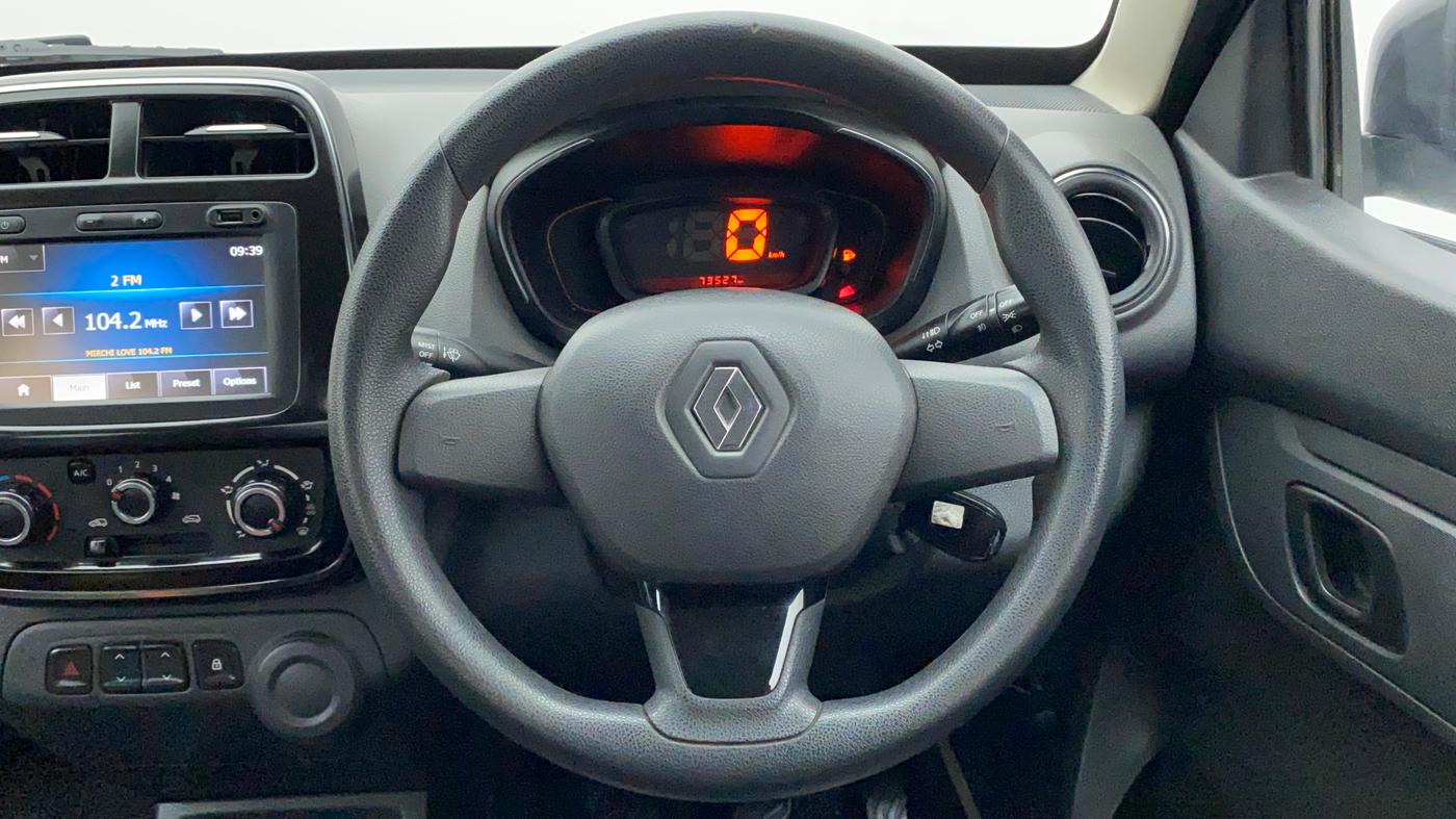 2016 Renault Kwid RXT 1.0, Petrol, Manual, 73,576 km, Steering Wheel Close Up