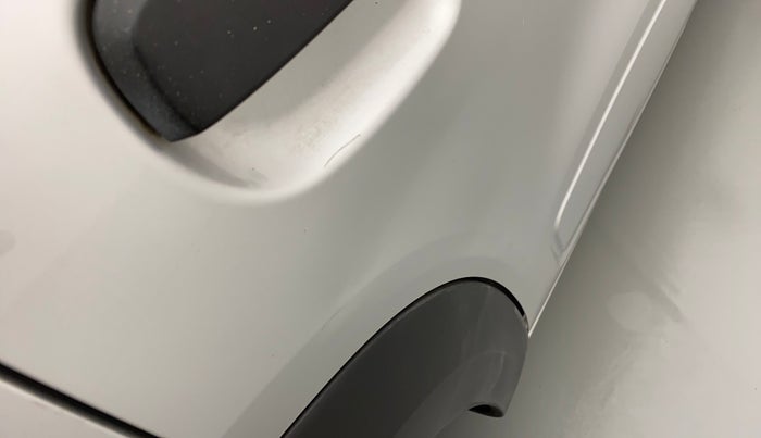2016 Renault Kwid RXT 1.0, Petrol, Manual, 73,576 km, Right rear door - Slightly dented