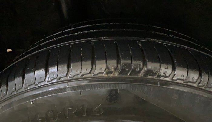 2021 Hyundai VENUE SX PLUS 1.0 TURBO DCT, Petrol, Automatic, 43,454 km, Right Rear Tyre Tread