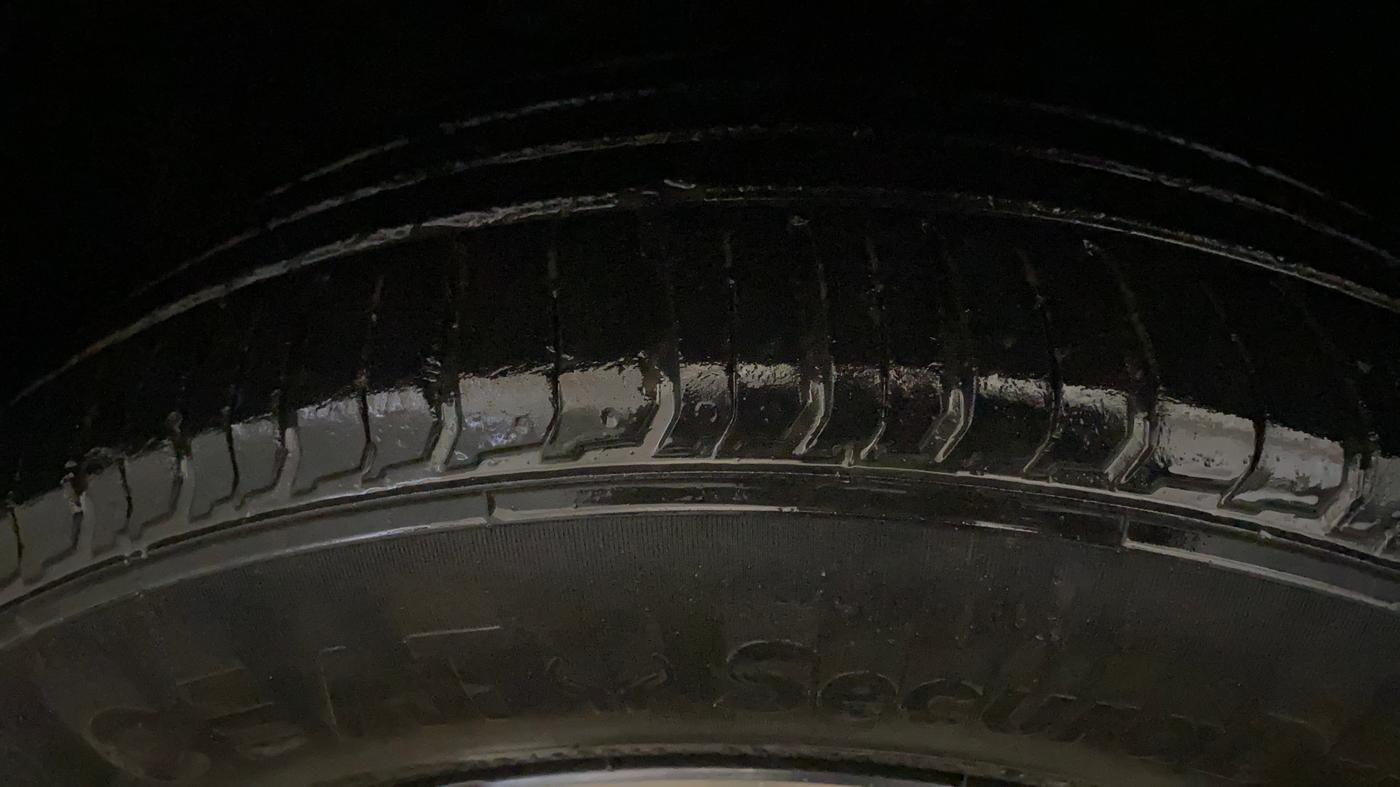 2021 Hyundai VENUE SX PLUS 1.0 TURBO DCT, Petrol, Automatic, 43,454 km, Left Front Tyre Tread