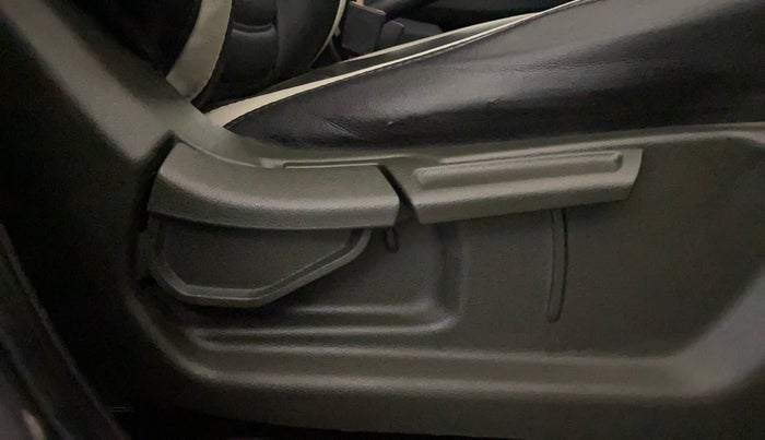 2021 Hyundai VENUE SX PLUS 1.0 TURBO DCT, Petrol, Automatic, 43,454 km, Driver Side Adjustment Panel