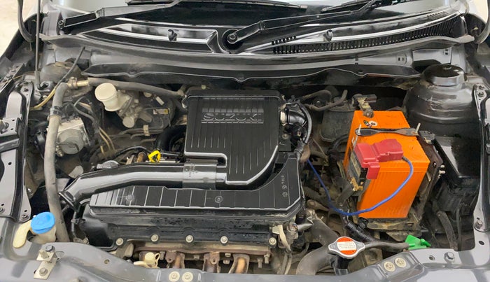 2017 Maruti Swift ZXI, Petrol, Manual, 1,32,487 km, Engine View