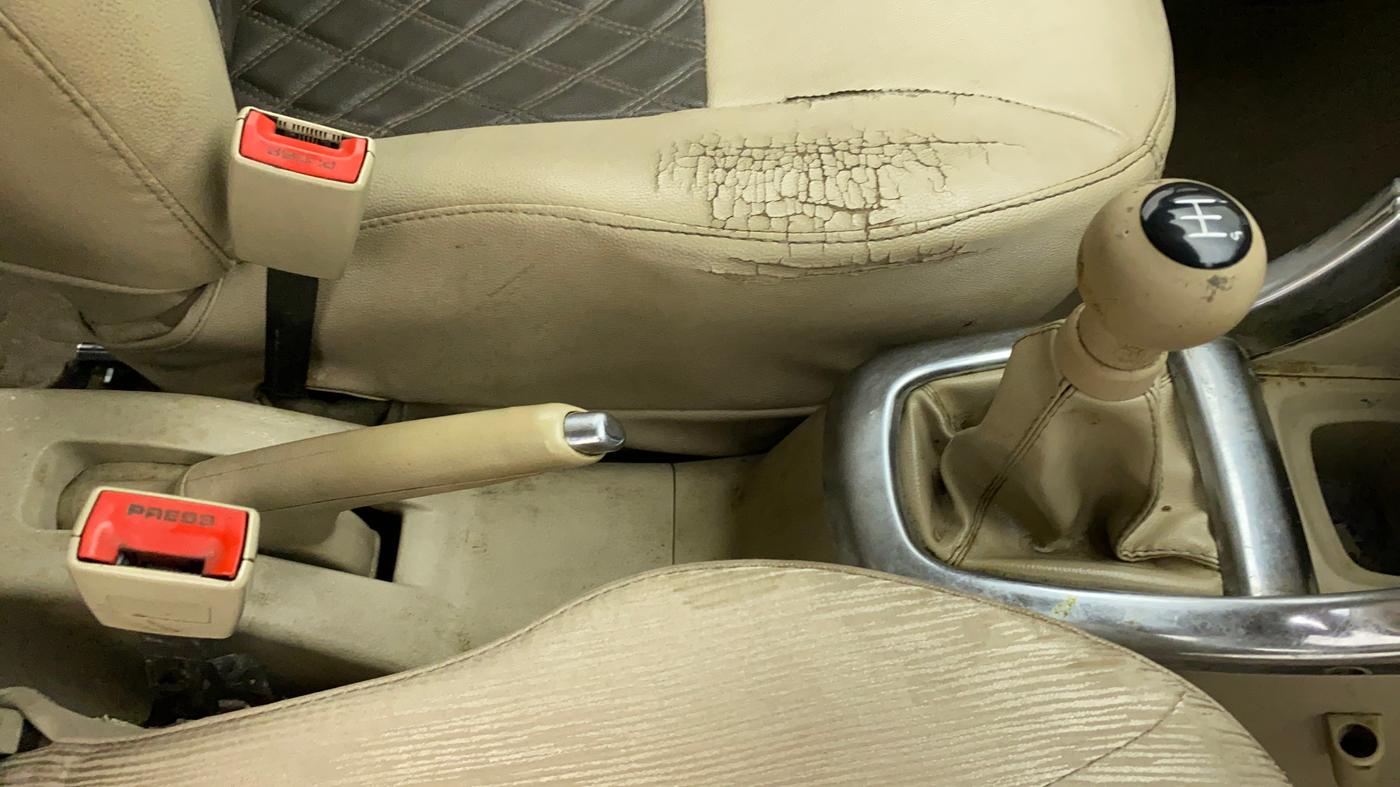 2014 Maruti Ertiga VXI CNG, CNG, Manual, 83,463 km, Gear Lever