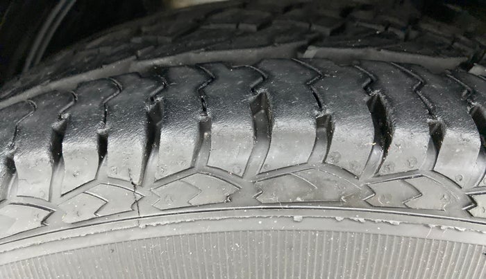 2016 Honda CRV 2.4 AWD AT, Petrol, Automatic, 1,03,602 km, Left Front Tyre Tread