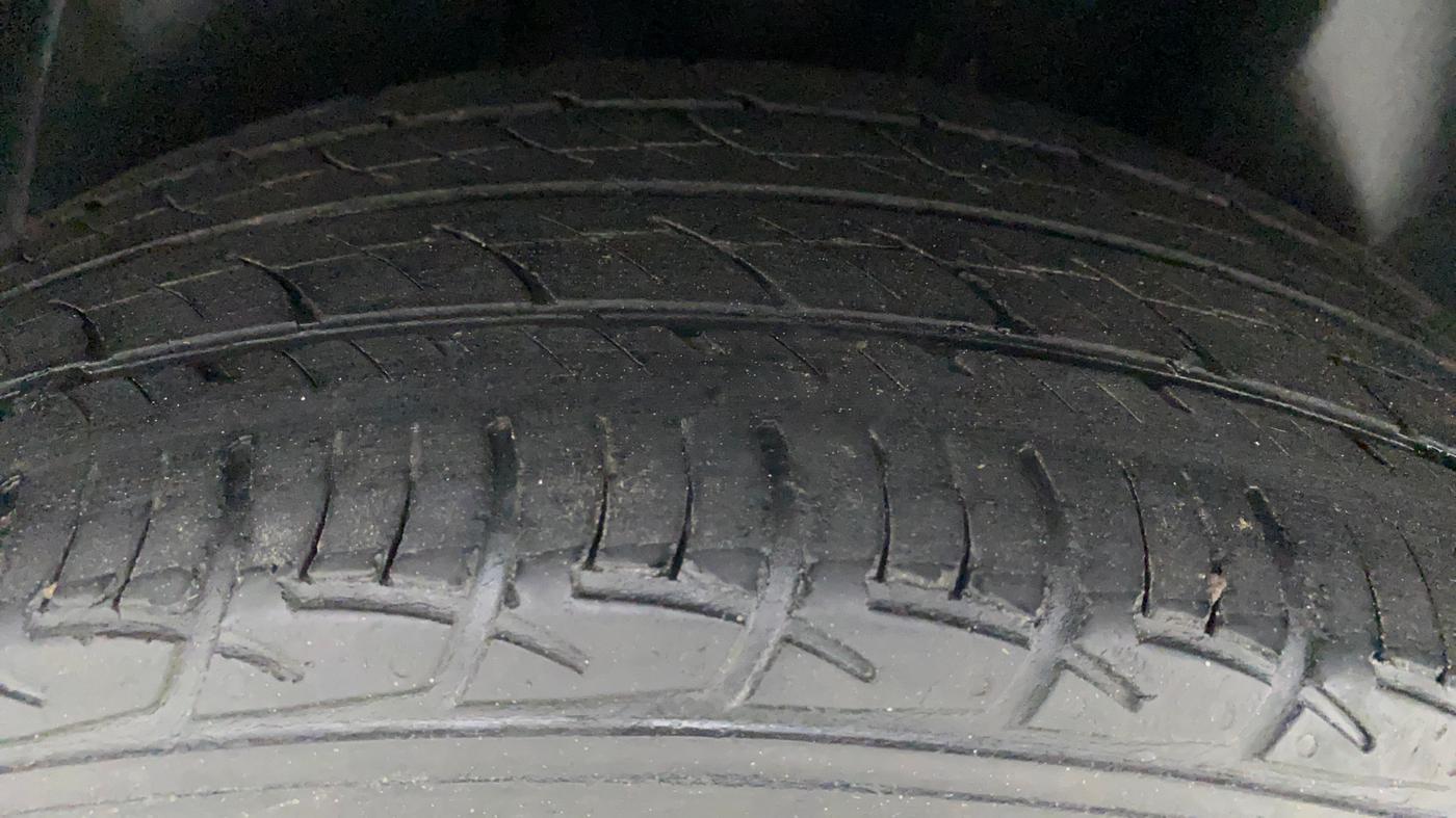 2019 Volkswagen Vento HIGHLINE DIESEL, Diesel, Manual, 52,858 km, Right Rear Tyre Tread