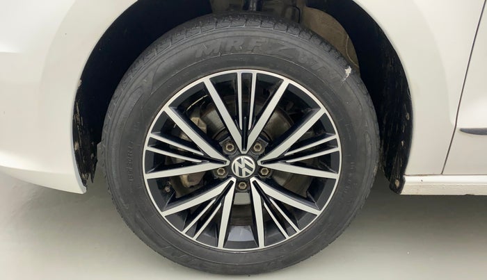 2019 Volkswagen Vento HIGHLINE DIESEL, Diesel, Manual, 52,858 km, Left Front Wheel
