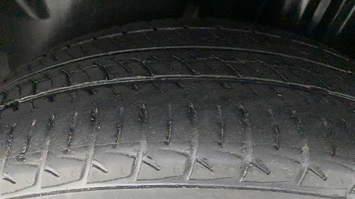 2019 Volkswagen Vento HIGHLINE DIESEL, Diesel, Manual, 52,858 km, Left Rear Tyre Tread