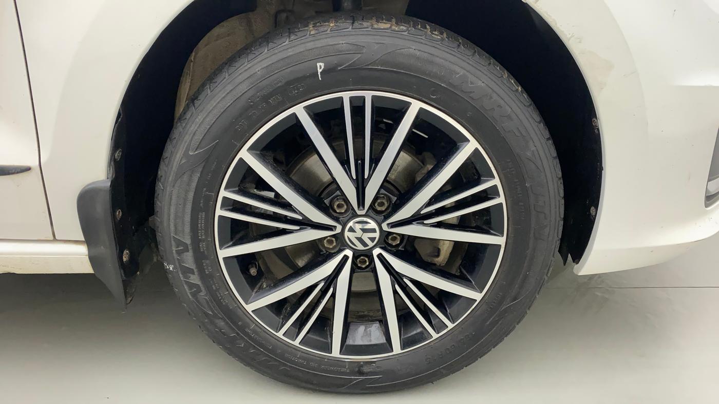 2019 Volkswagen Vento HIGHLINE DIESEL, Diesel, Manual, 52,858 km, Right Front Wheel