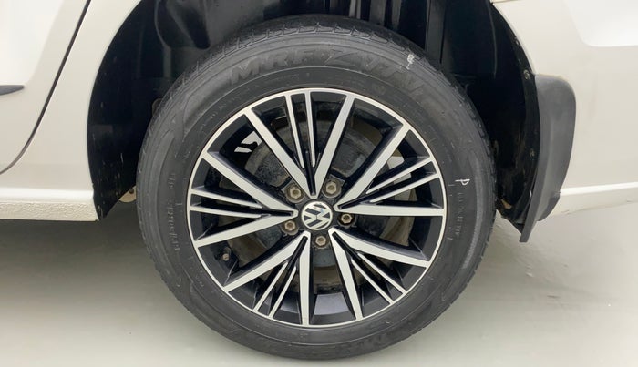 2019 Volkswagen Vento HIGHLINE DIESEL, Diesel, Manual, 52,858 km, Left Rear Wheel