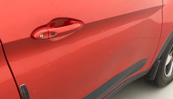 2018 Tata NEXON XZA PLUS PETROL DUAL TONE, Petrol, Automatic, 1,08,812 km, Driver-side door - Slightly dented