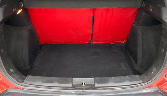 2018 Tata NEXON XZA PLUS PETROL DUAL TONE, Petrol, Automatic, 1,08,812 km, Boot Inside