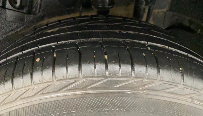 2018 Tata NEXON XZA PLUS PETROL DUAL TONE, Petrol, Automatic, 1,08,812 km, Left Rear Tyre Tread