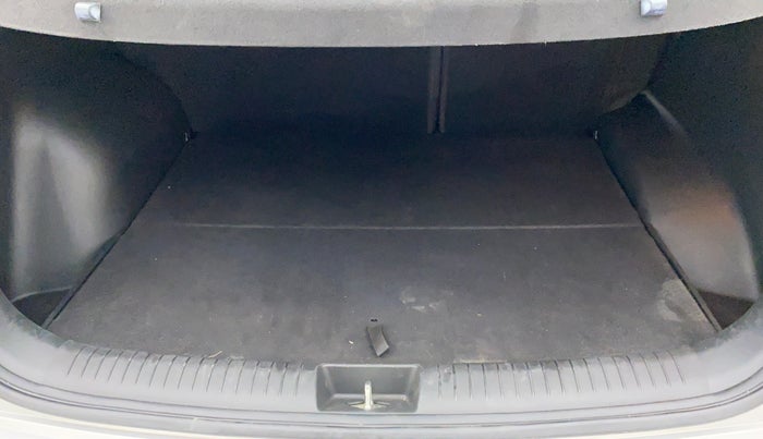 2018 Hyundai Creta 1.6 CRDI SX PLUS AUTO, Diesel, Automatic, 82,119 km, Boot Inside