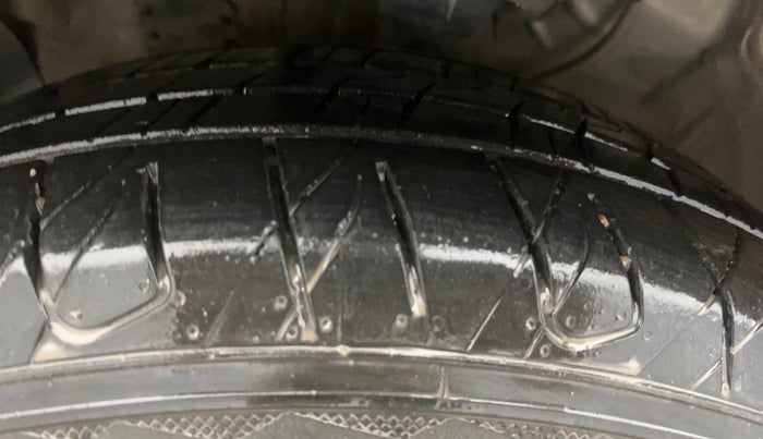 2020 Hyundai Creta SX (O) EXECUTIVE 1.6 PETROL, Petrol, Manual, 1,08,236 km, Left Front Tyre Tread