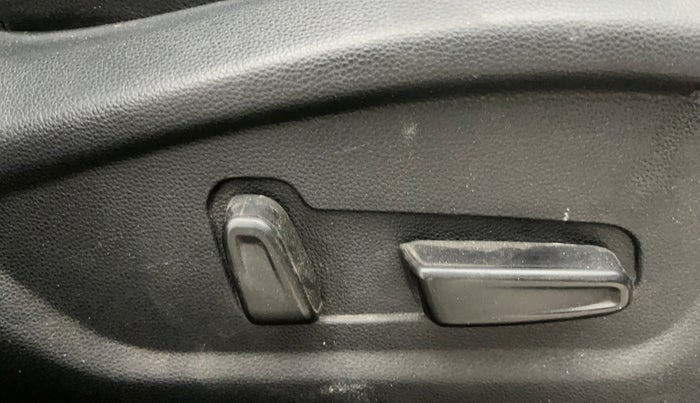 2020 Hyundai Creta SX (O) EXECUTIVE 1.6 PETROL, Petrol, Manual, 1,08,236 km, Driver Side Adjustment Panel