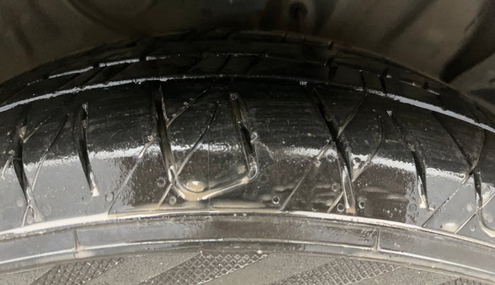 2020 Hyundai Creta SX (O) EXECUTIVE 1.6 PETROL, Petrol, Manual, 1,08,236 km, Right Front Tyre Tread