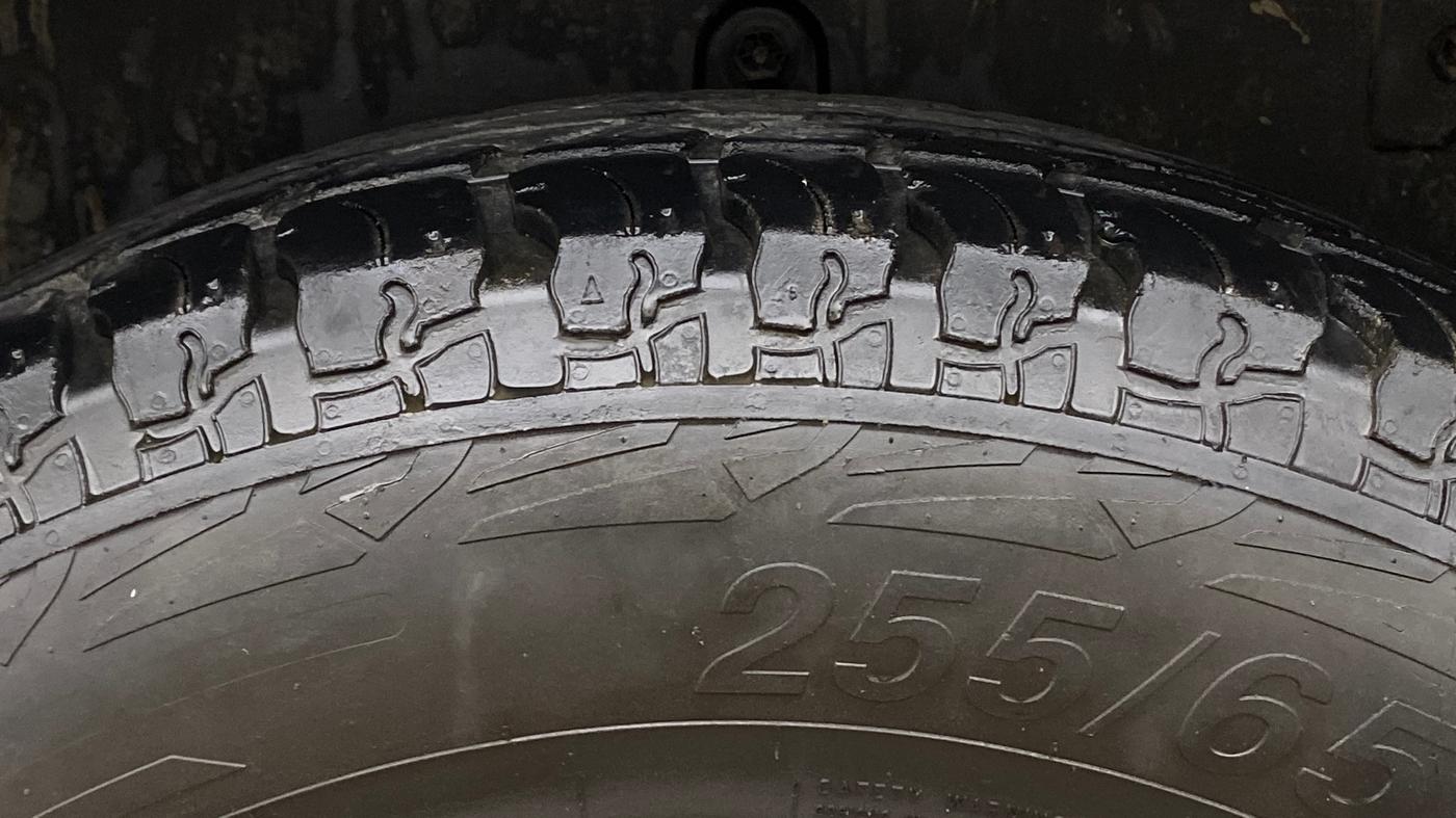 2022 Mahindra Thar LX PETROL HT 4WD AT, Petrol, Automatic, 31,431 km, Right Rear Tyre Tread