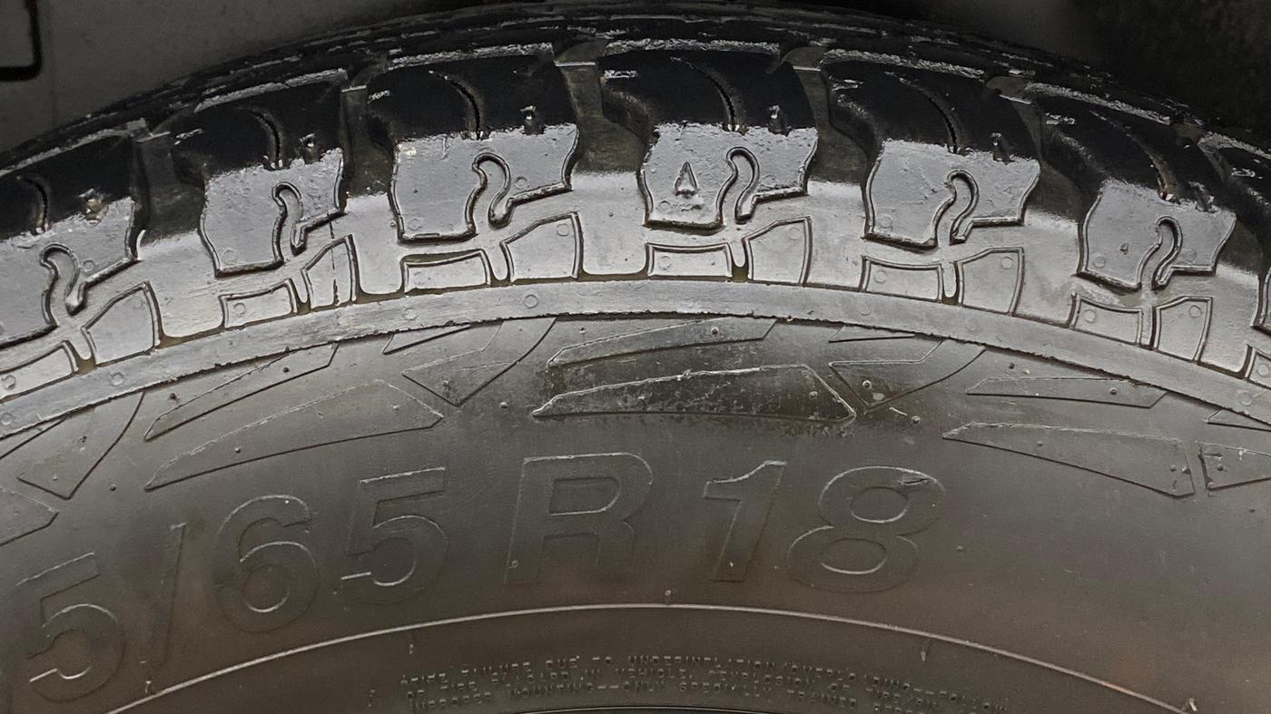 2022 Mahindra Thar LX PETROL HT 4WD AT, Petrol, Automatic, 31,431 km, Left Rear Tyre Tread