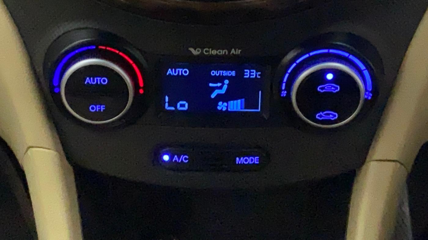 2017 Hyundai Verna 1.6 VTVT SX AT, Petrol, Automatic, 23,581 km, Automatic Climate Control