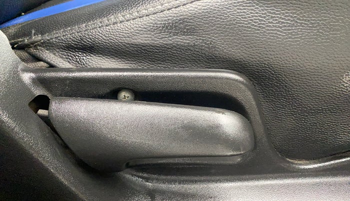 2013 Maruti Swift VXI, Petrol, Manual, 50,595 km, Driver Side Adjustment Panel