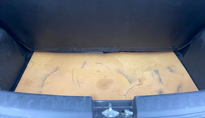 2013 Maruti Swift VXI, Petrol, Manual, 50,595 km, Boot Inside