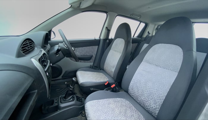 2016 Maruti Alto 800 VXI, Petrol, Manual, 24,069 km, Right Side Front Door Cabin View