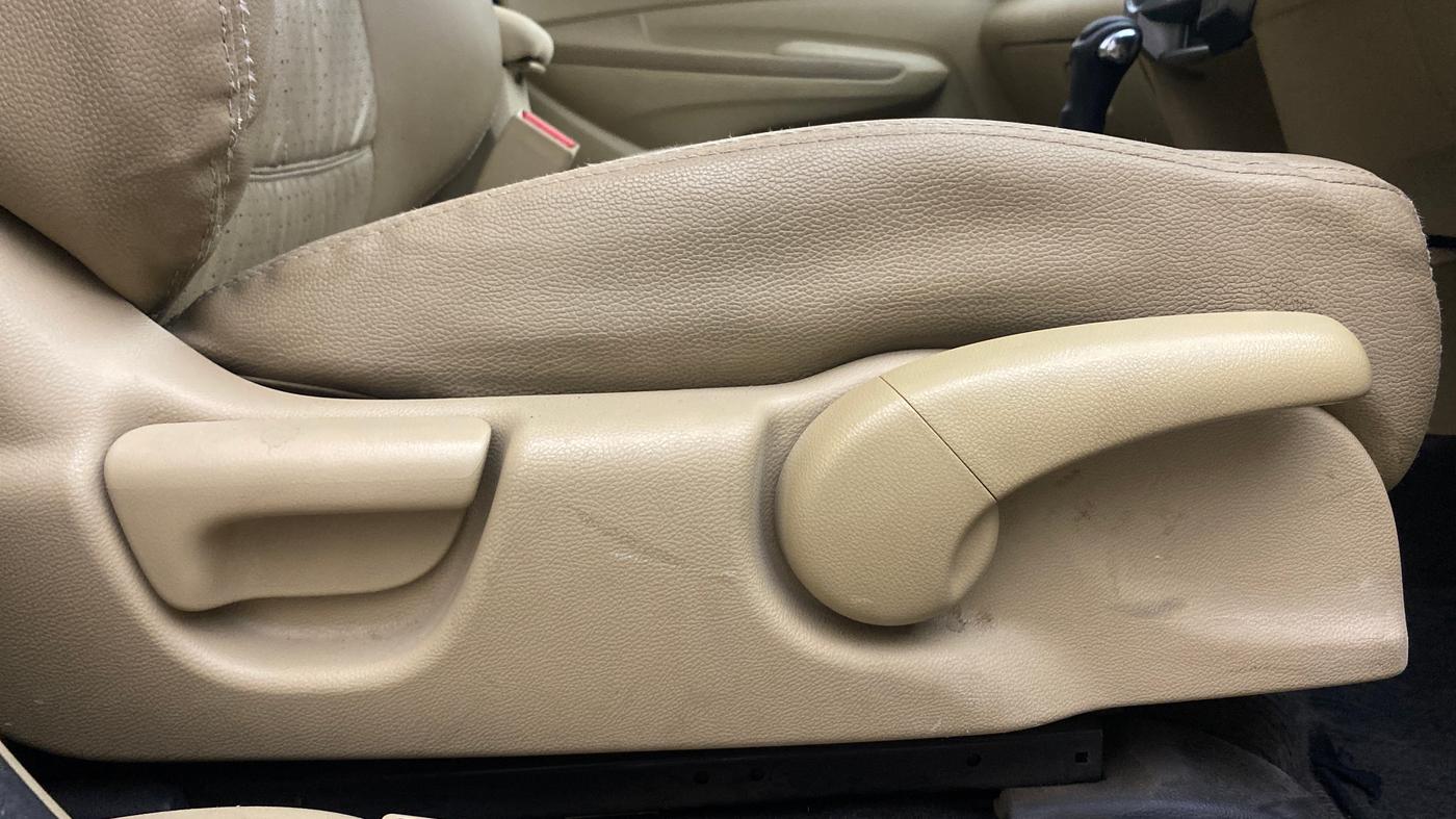 2013 Honda City 1.5L I-VTEC S AT, Petrol, Automatic, 95,937 km, Driver Side Adjustment Panel