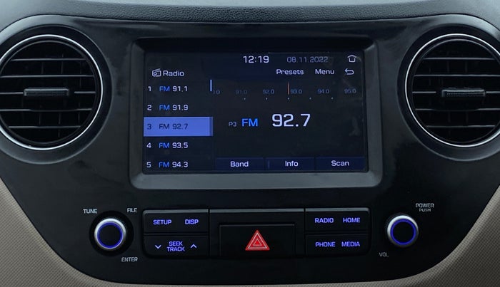 2017 Hyundai Grand i10 1.2 KAPPA SPORTZ (O), Petrol, Manual, 24,054 km, Infotainment System