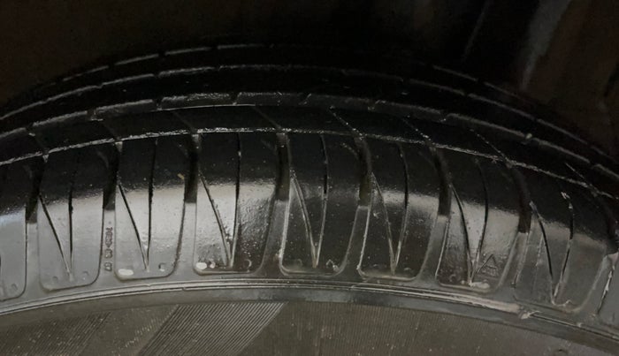 2021 KIA SONET HTK 1.2, Petrol, Manual, 19,297 km, Left Rear Tyre Tread