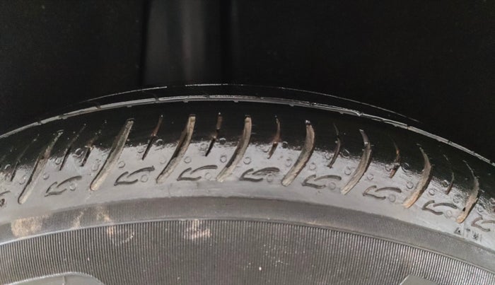 2020 Maruti Baleno SIGMA PETROL 1.2, Petrol, Manual, 46,396 km, Right Rear Tyre Tread