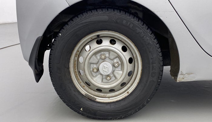 2017 Hyundai Eon ERA PLUS, CNG, Manual, 14,134 km, Right Rear Wheel