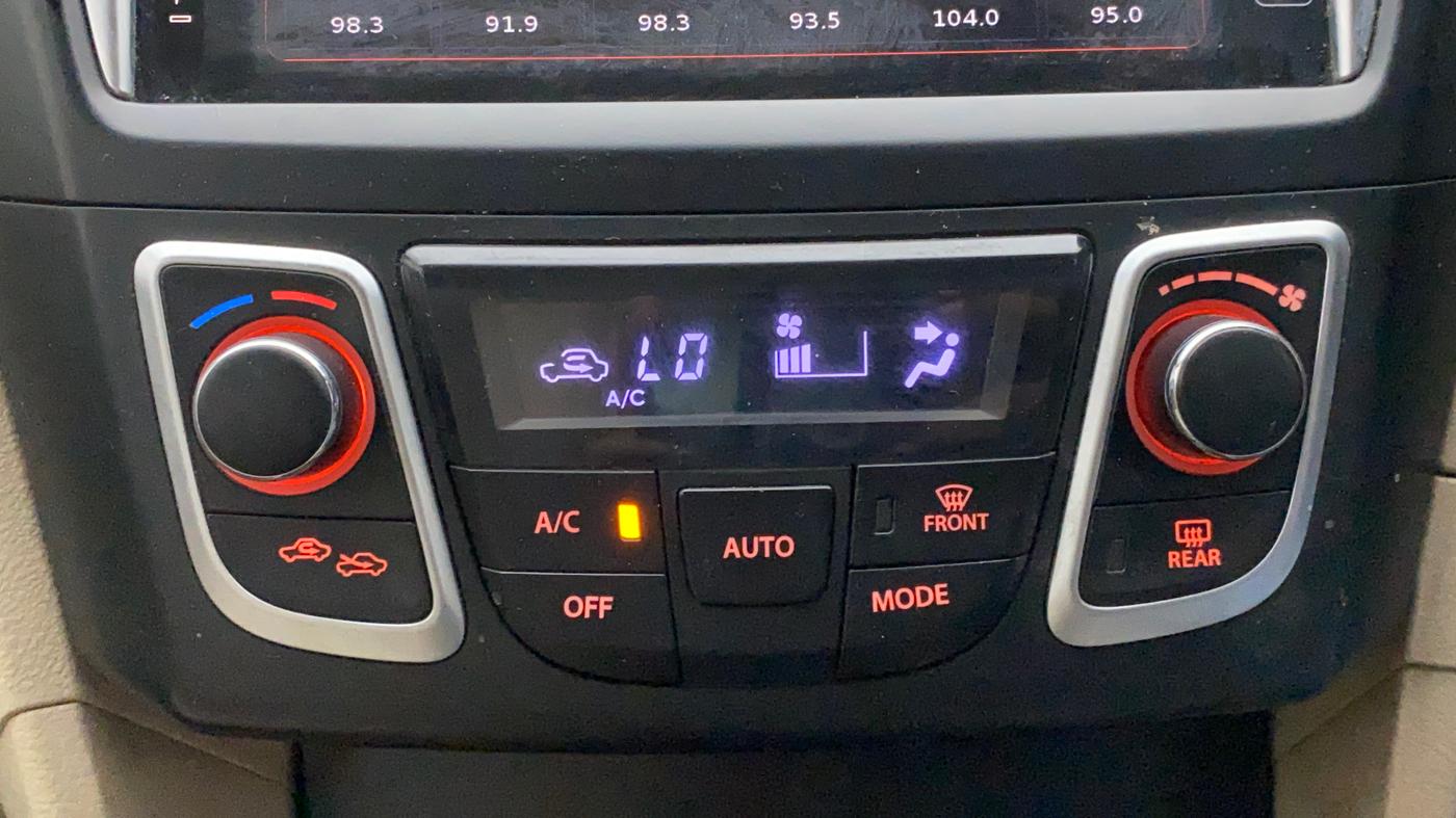 2017 Maruti Ciaz ALPHA  AT 1.4  PETROL, CNG, Automatic, 83,022 km, Automatic Climate Control