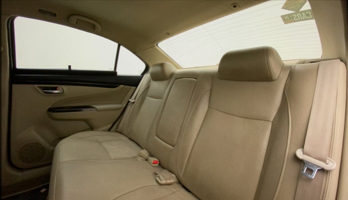 2017 Maruti Ciaz ALPHA  AT 1.4  PETROL, CNG, Automatic, 83,022 km, Right Side Rear Door Cabin