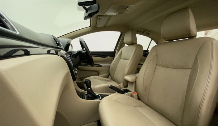 2017 Maruti Ciaz ALPHA  AT 1.4  PETROL, CNG, Automatic, 83,022 km, Right Side Front Door Cabin