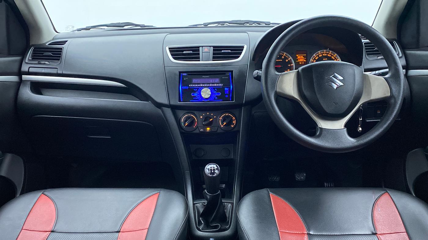 2014 Maruti Swift VXI D, Petrol, Manual, 63,114 km, Dashboard
