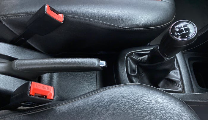 2014 Maruti Swift VXI D, Petrol, Manual, 63,114 km, Gear Lever
