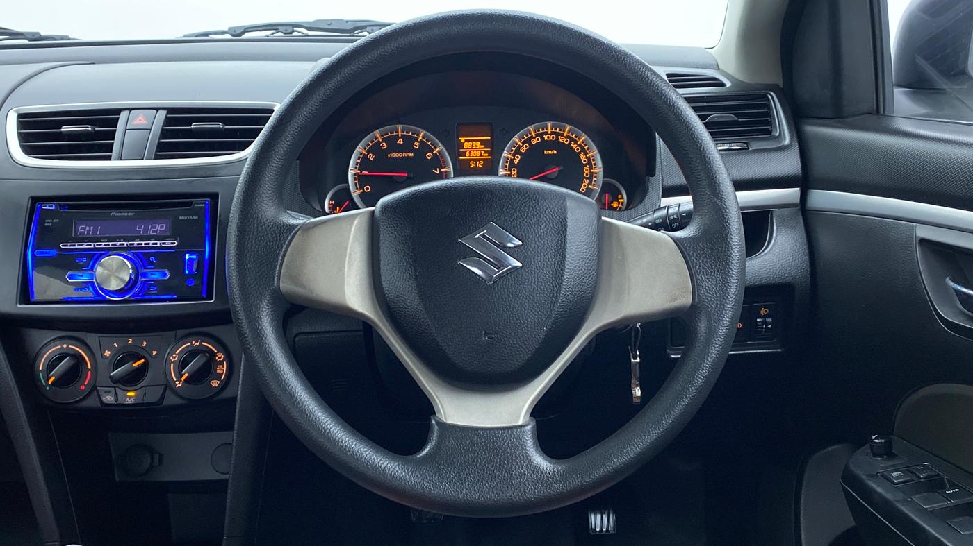 2014 Maruti Swift VXI D, Petrol, Manual, 63,114 km, Steering Wheel Close Up