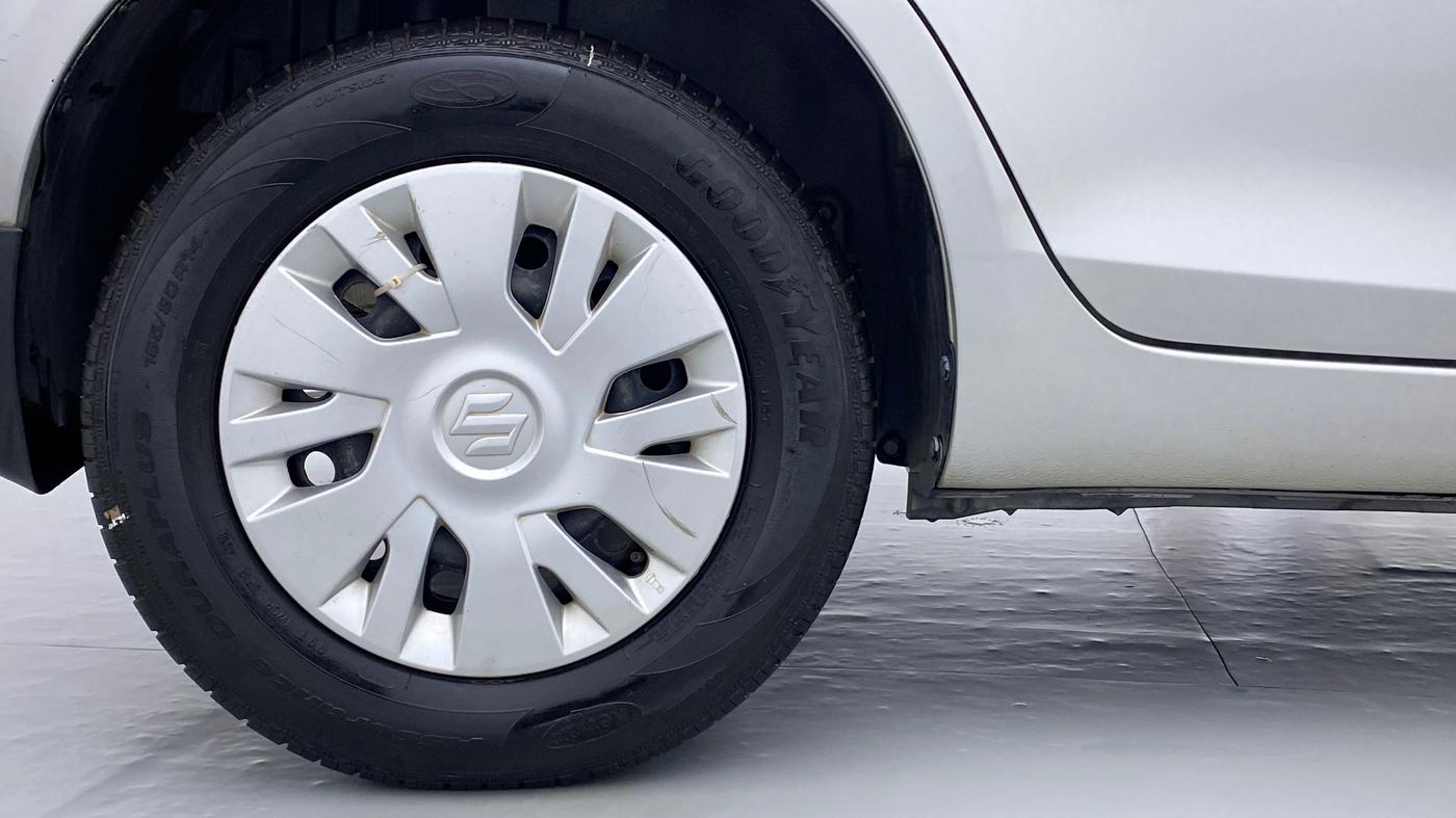2014 Maruti Swift VXI D, Petrol, Manual, 63,114 km, Right Rear Wheel