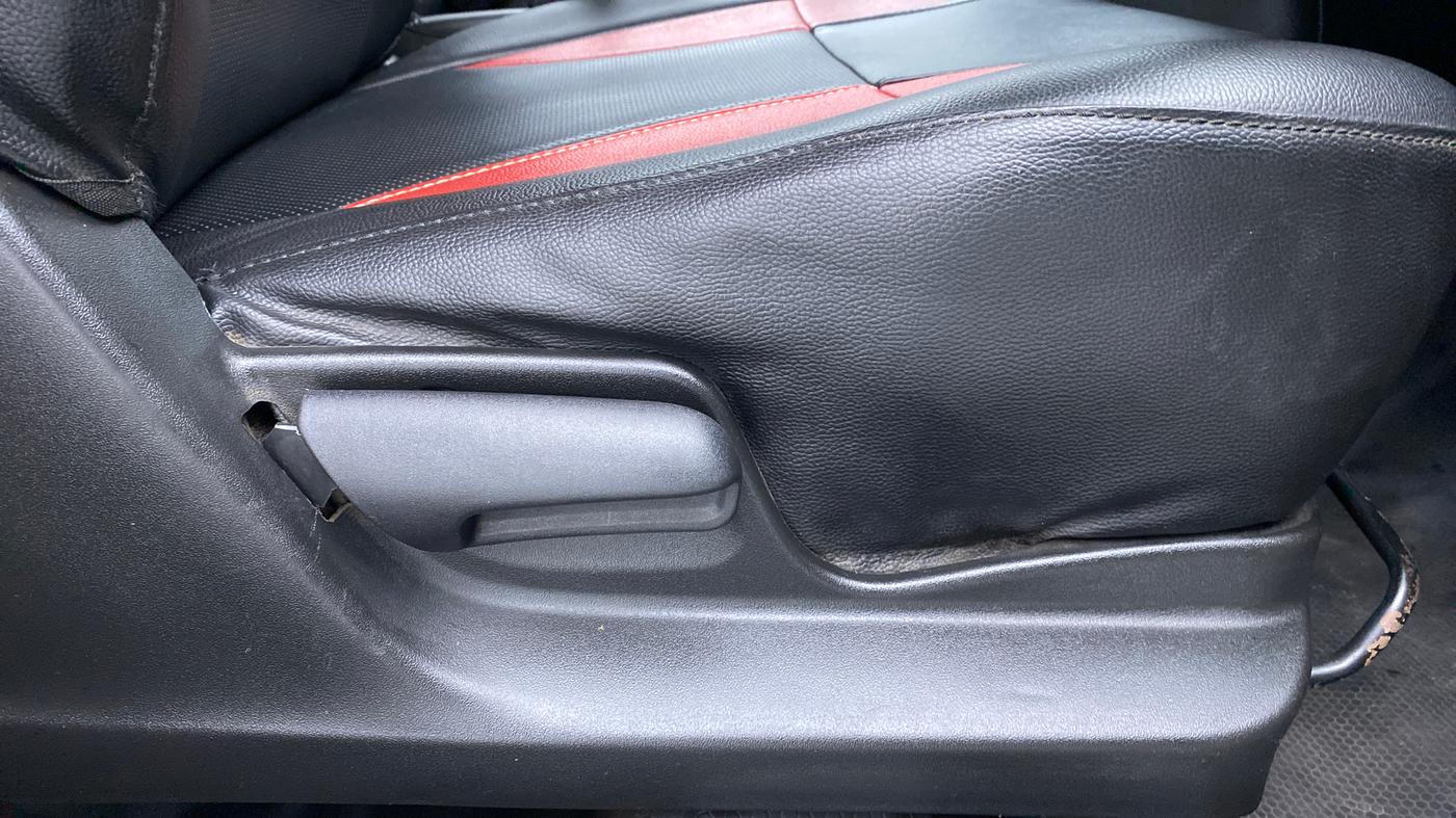2014 Maruti Swift VXI D, Petrol, Manual, 63,114 km, Driver Side Adjustment Panel