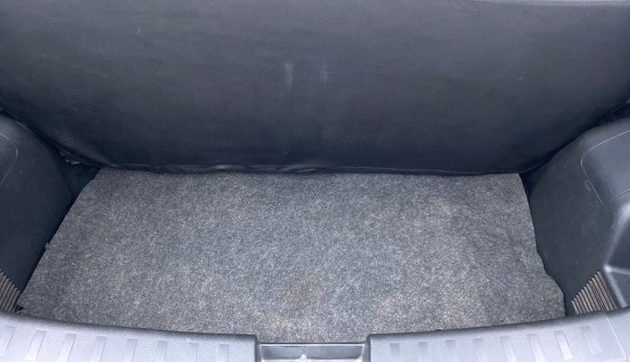2014 Maruti Swift VXI D, Petrol, Manual, 63,114 km, Boot Inside