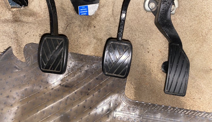 2018 Maruti Ertiga ZXI+, Petrol, Manual, 1,12,233 km, Pedals