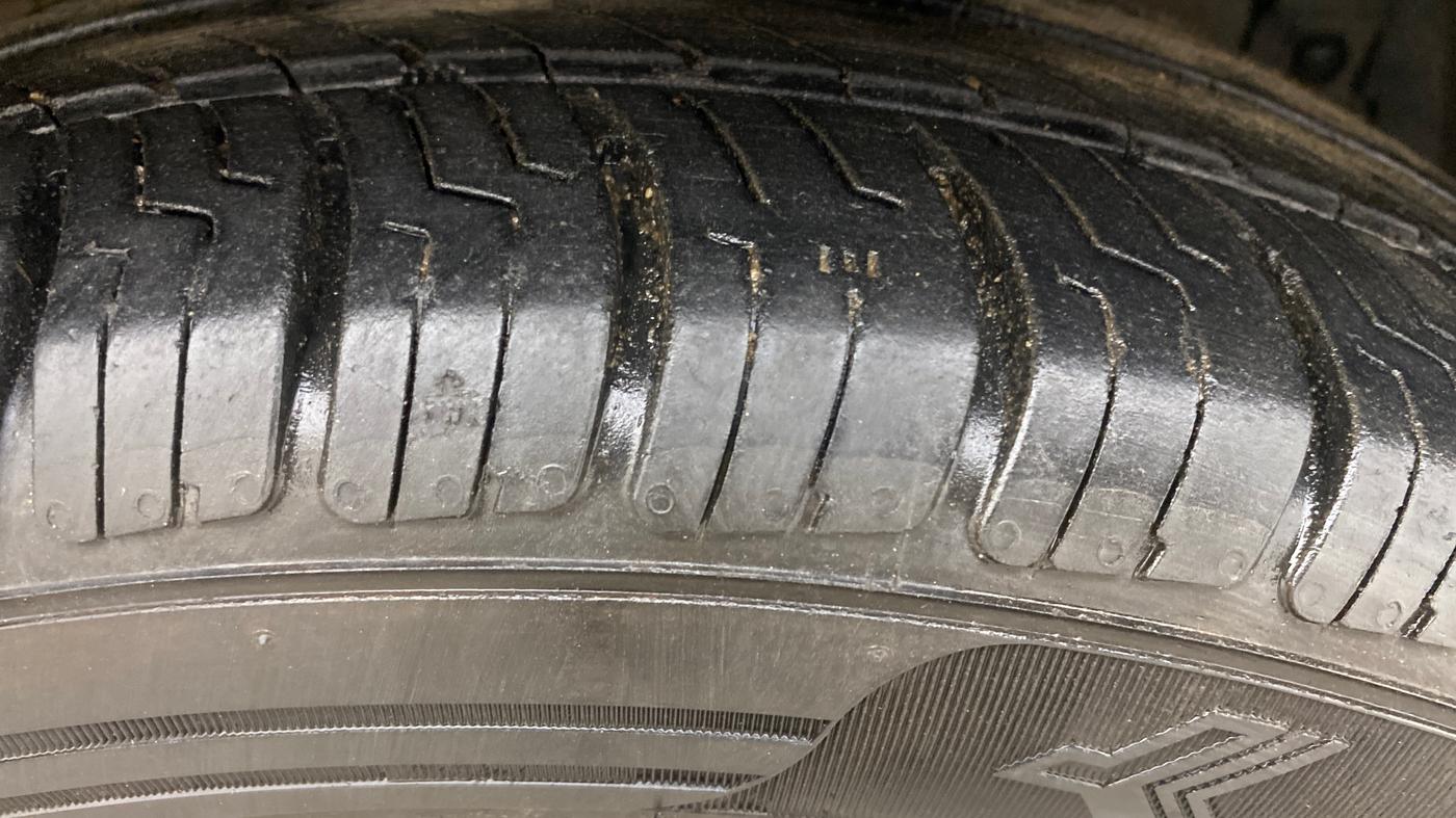 2018 Maruti Ertiga ZXI+, Petrol, Manual, 1,12,233 km, Right Front Tyre Tread
