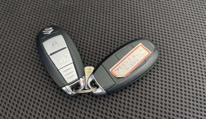 2018 Maruti Ertiga ZXI+, Petrol, Manual, 1,12,233 km, Key Close Up