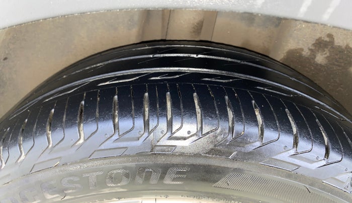 2022 Volkswagen TAIGUN TOPLINE 1.0 TSI AT, Petrol, Automatic, 55,400 km, Right Rear Tyre Tread